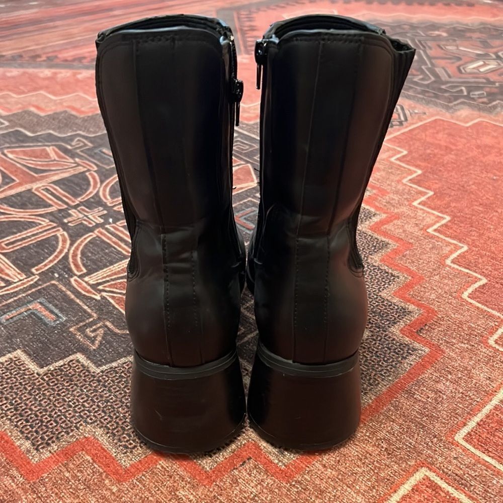 Journee Collection Desree Square Toe Black Boots - Picture 7 of 7
